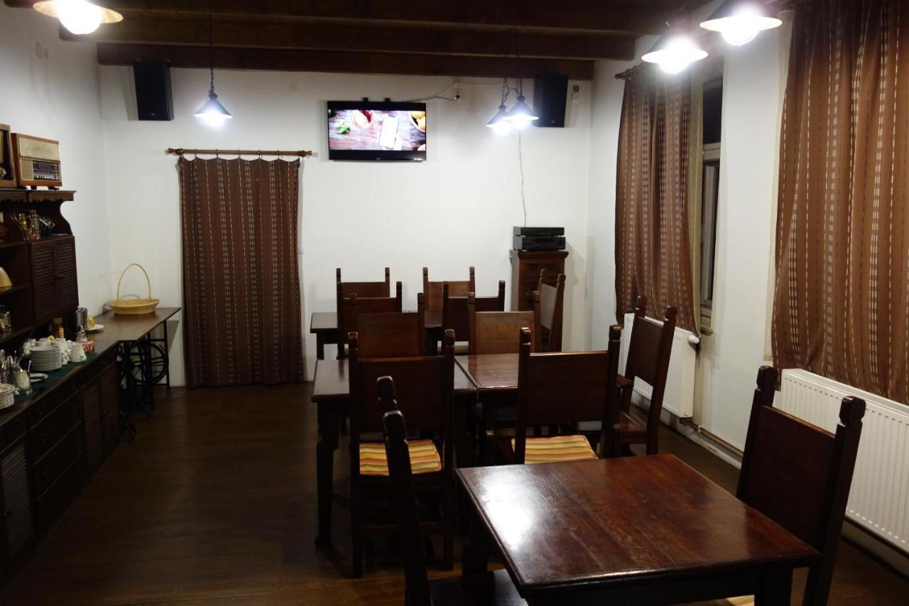 Penzion - U Stare Pekarny Hotel โบฮูมิน ภายนอก รูปภาพ
